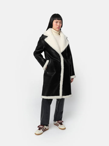 Anei Reversible Coat in Blanc